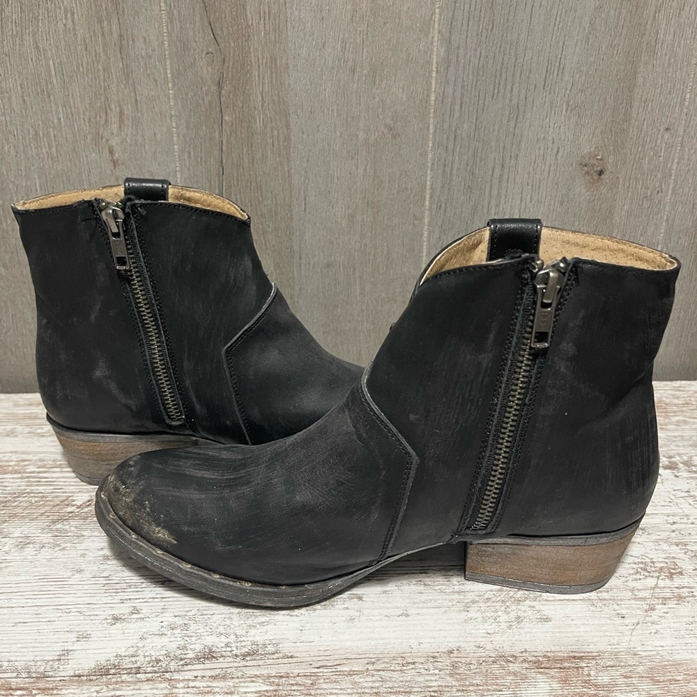 Circle G Black Studded Ankle Boots - Picture 6 of 7